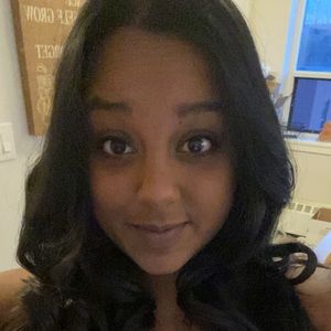 Meet your Posher, Rebecca